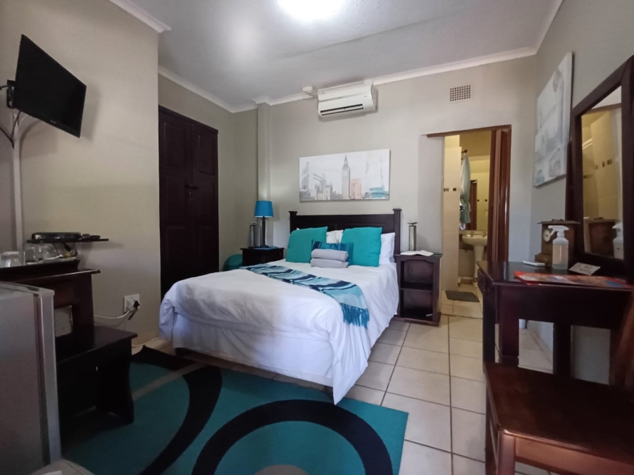  Bedroom Property for Sale in Wilkoppies North West